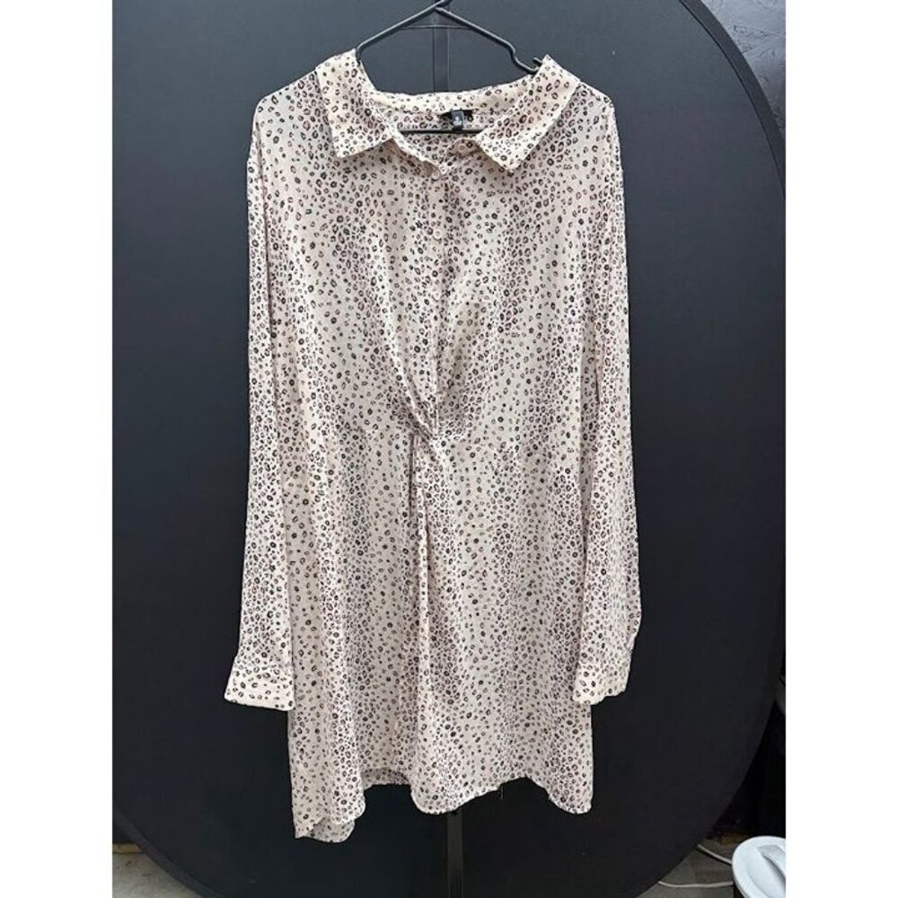 Torrid Leopard Print Chiffon Twist Front Tunic Top